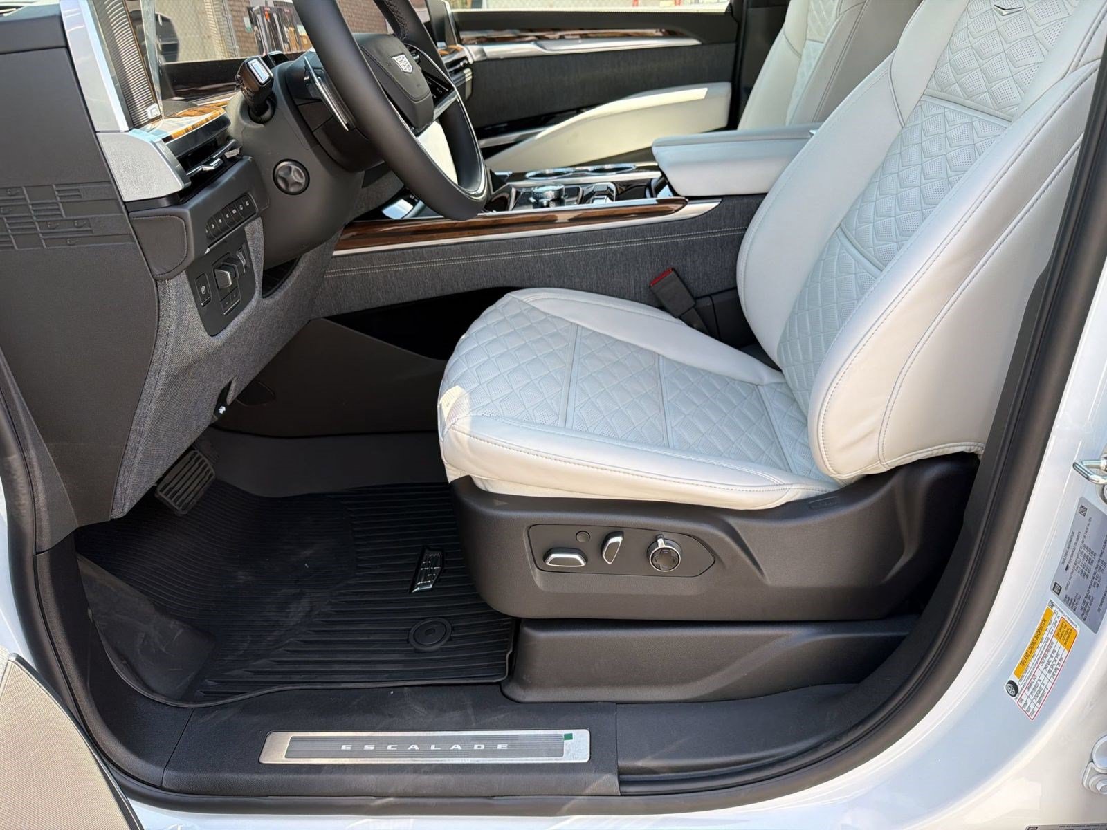 2026 Cadillac Escalade ESV Platinum Sport - Photo 4