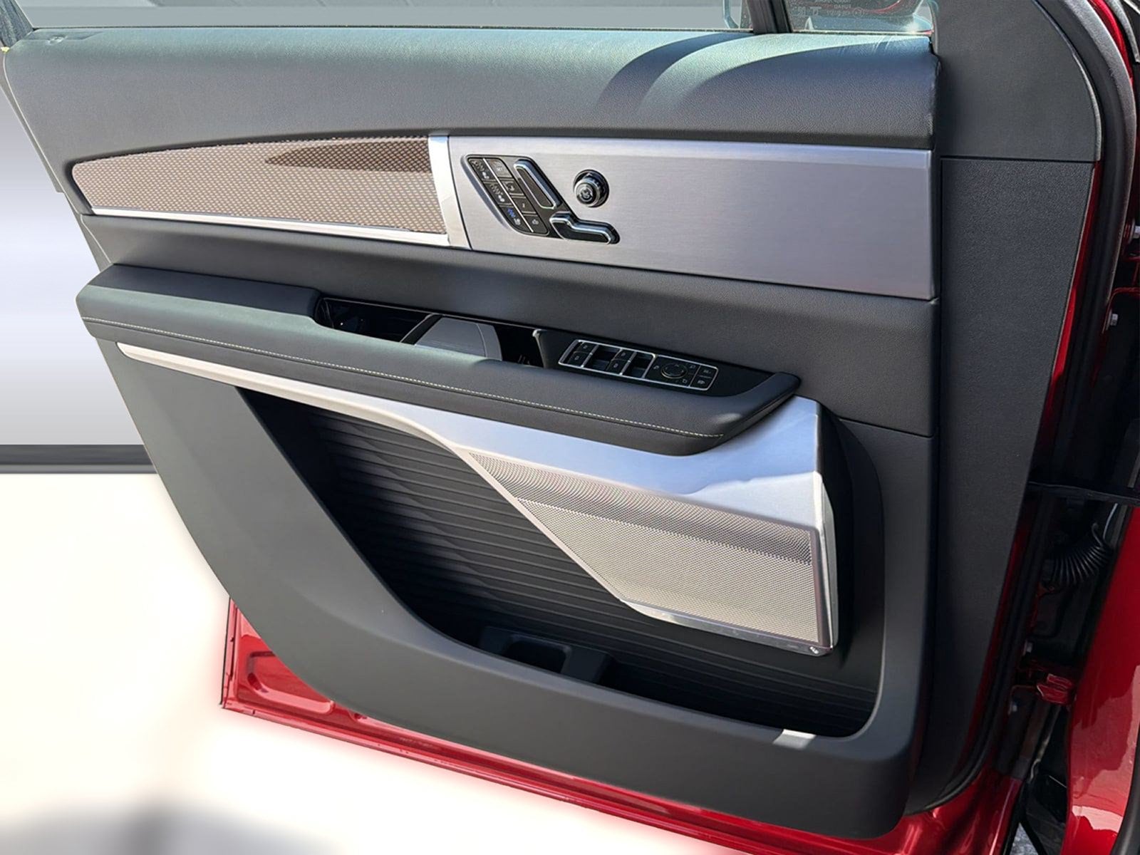 2027 Cadillac VISTIQ Sport - Photo 11