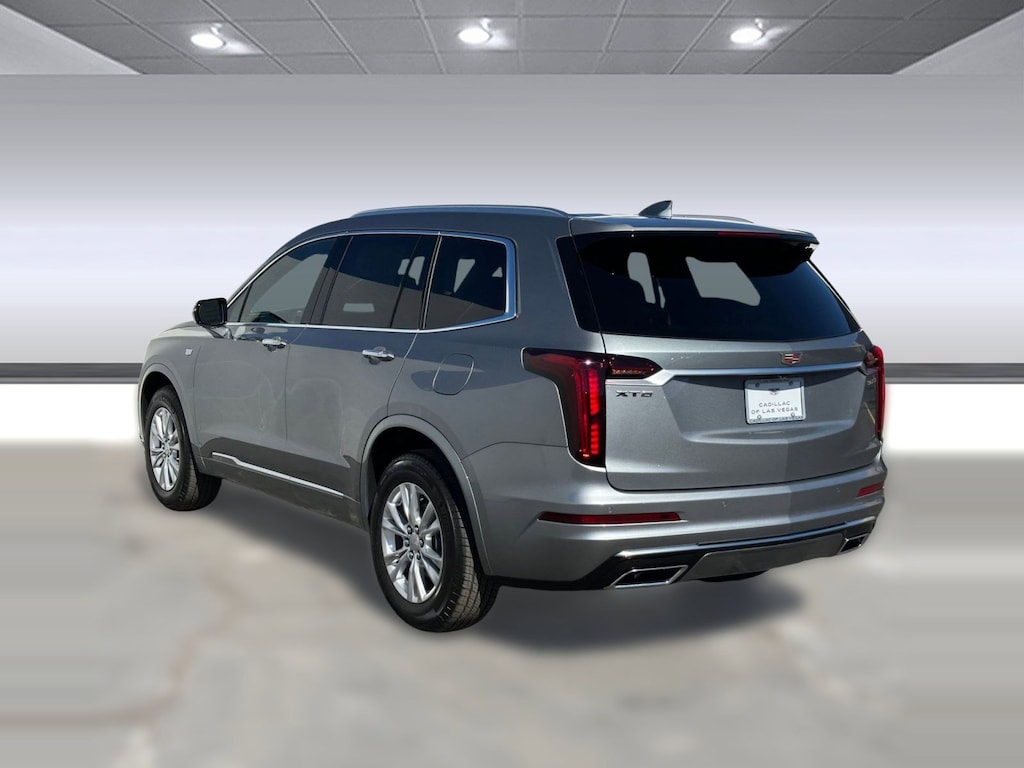 New 2025 CADILLAC XT6 Luxury SUV