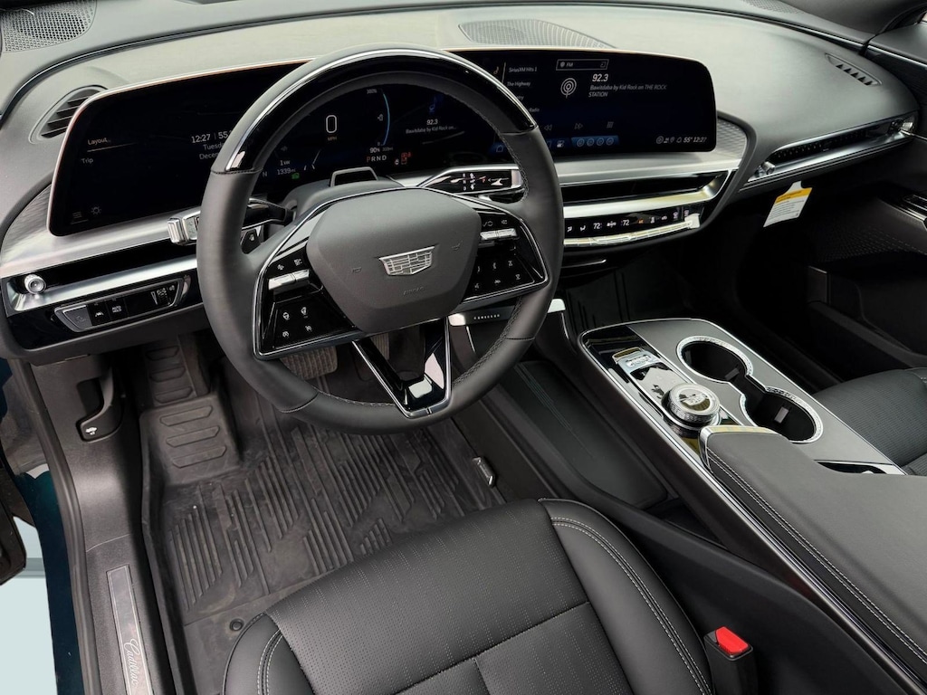 New 2026 CADILLAC LYRIQ Luxury SUV