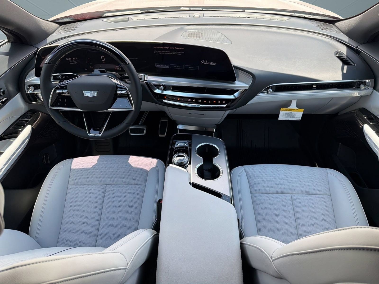 2027 Cadillac LYRIQ Sport - Photo 14