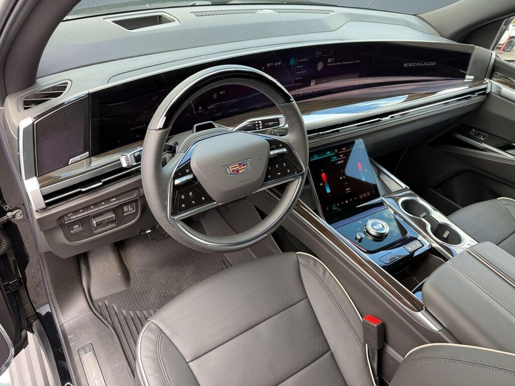 New 2026 CADILLAC Escalade ESV Luxury SUV