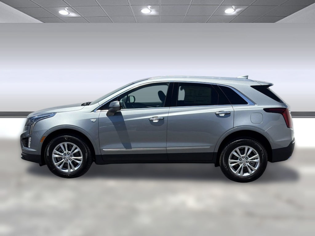 New 2026 CADILLAC XT5 Luxury SUV