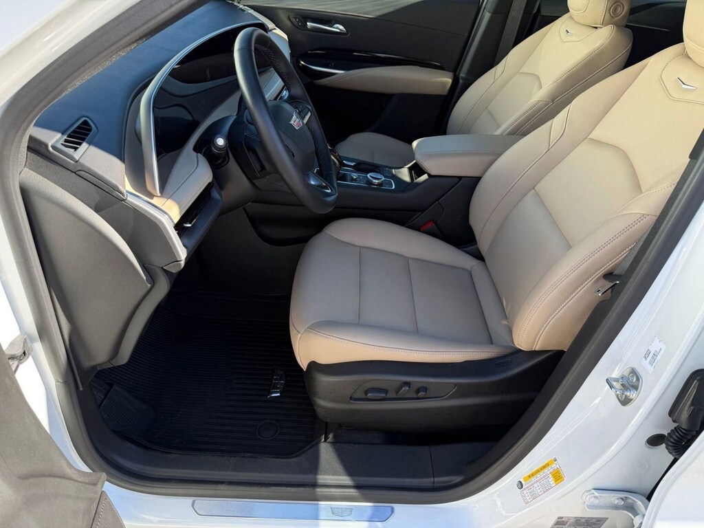 Certified 2024 CADILLAC XT4 Luxury SUV