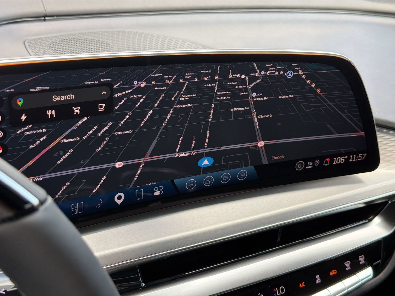 2027 Cadillac LYRIQ Signature Sport - Photo 17