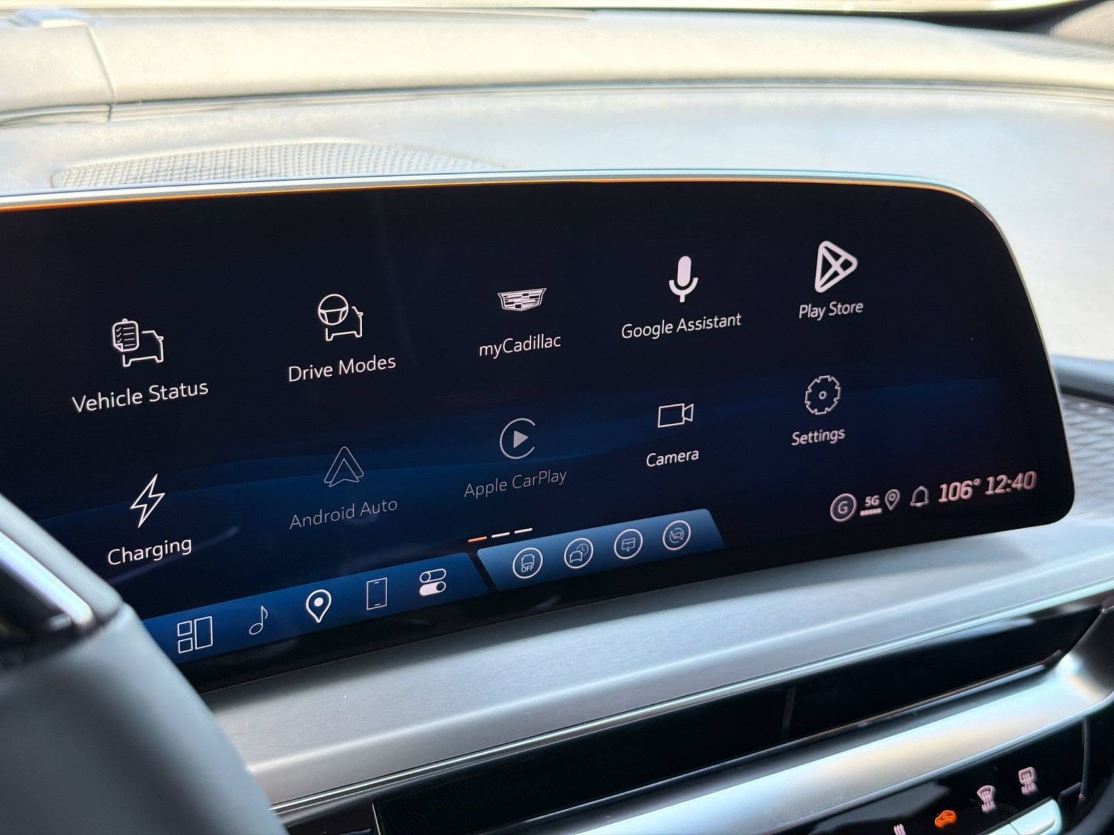 2027 Cadillac LYRIQ Signature Sport - Photo 20