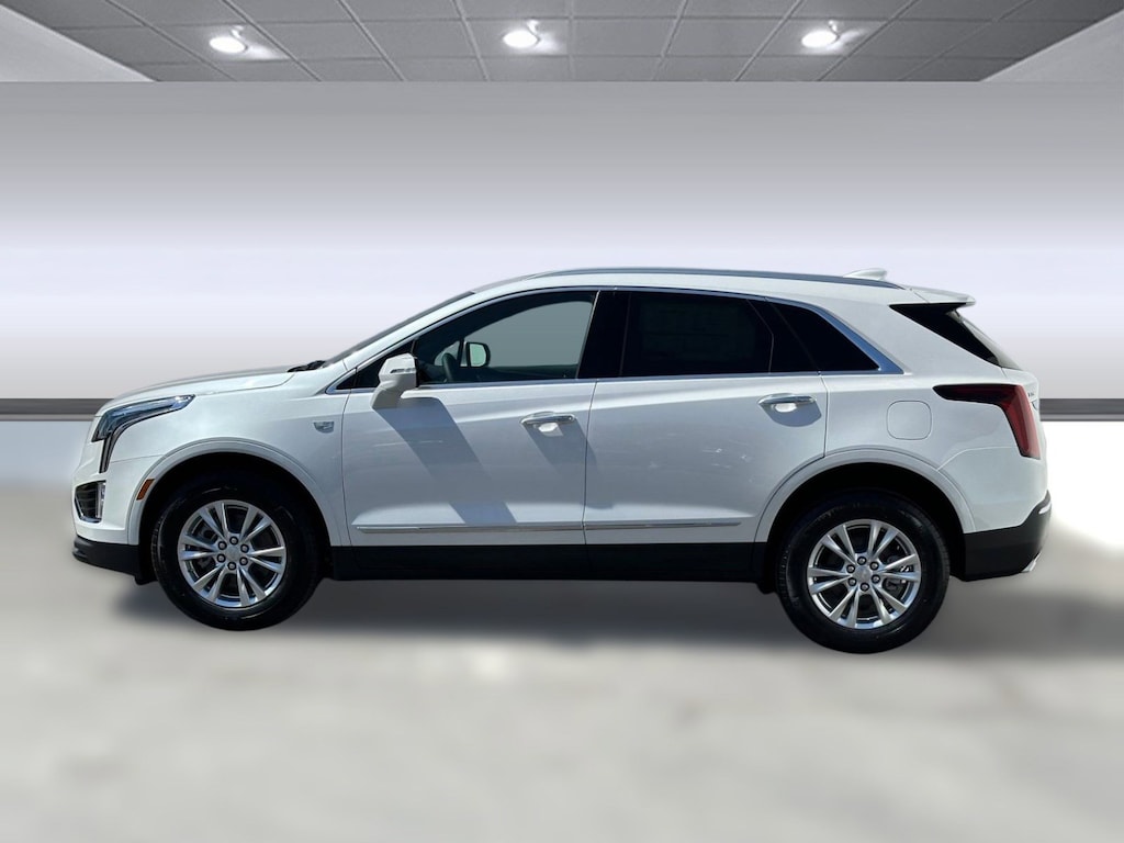 New 2025 CADILLAC XT5 Luxury SUV