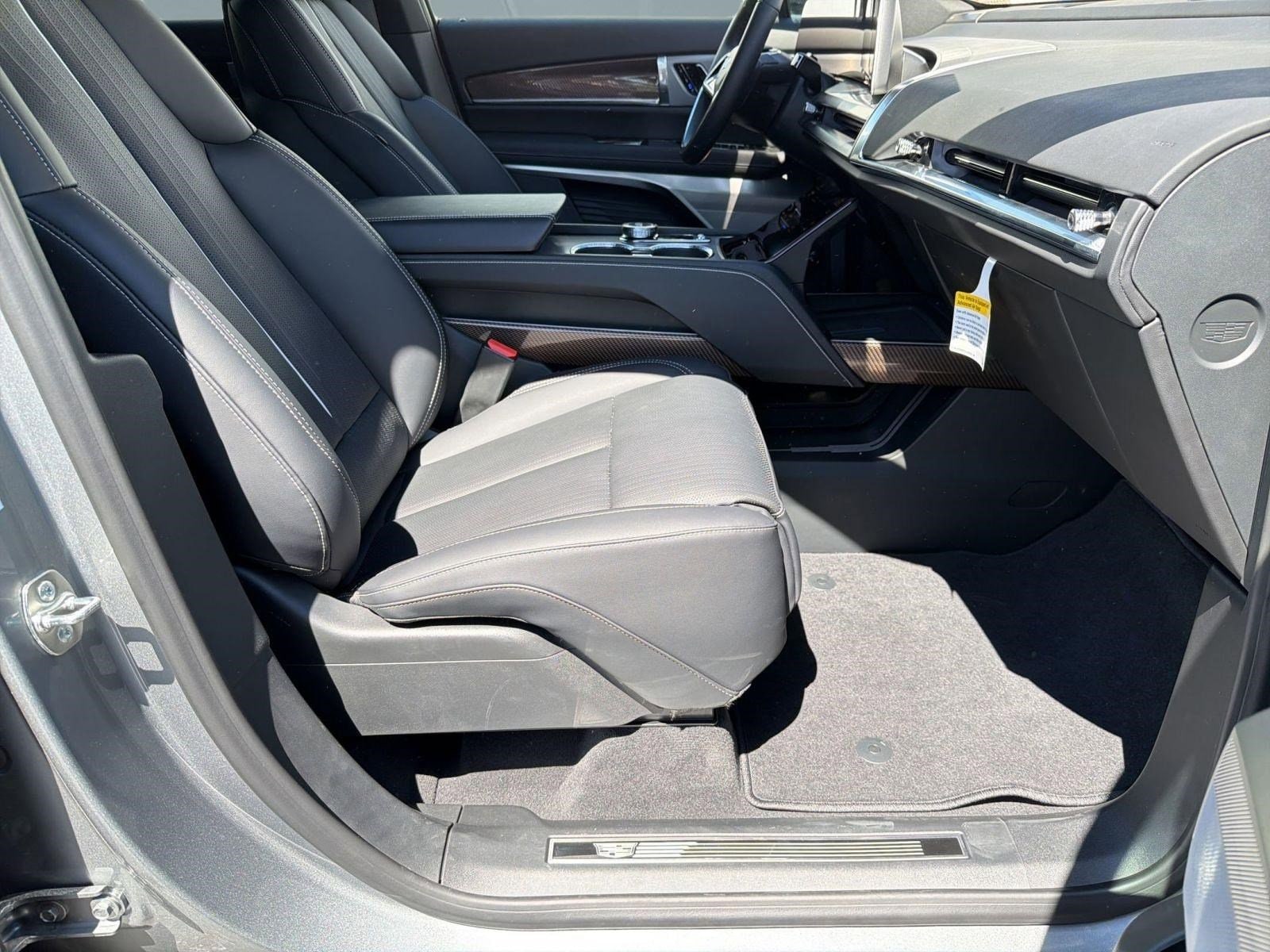 2026 Cadillac VISTIQ Sport - Photo 29