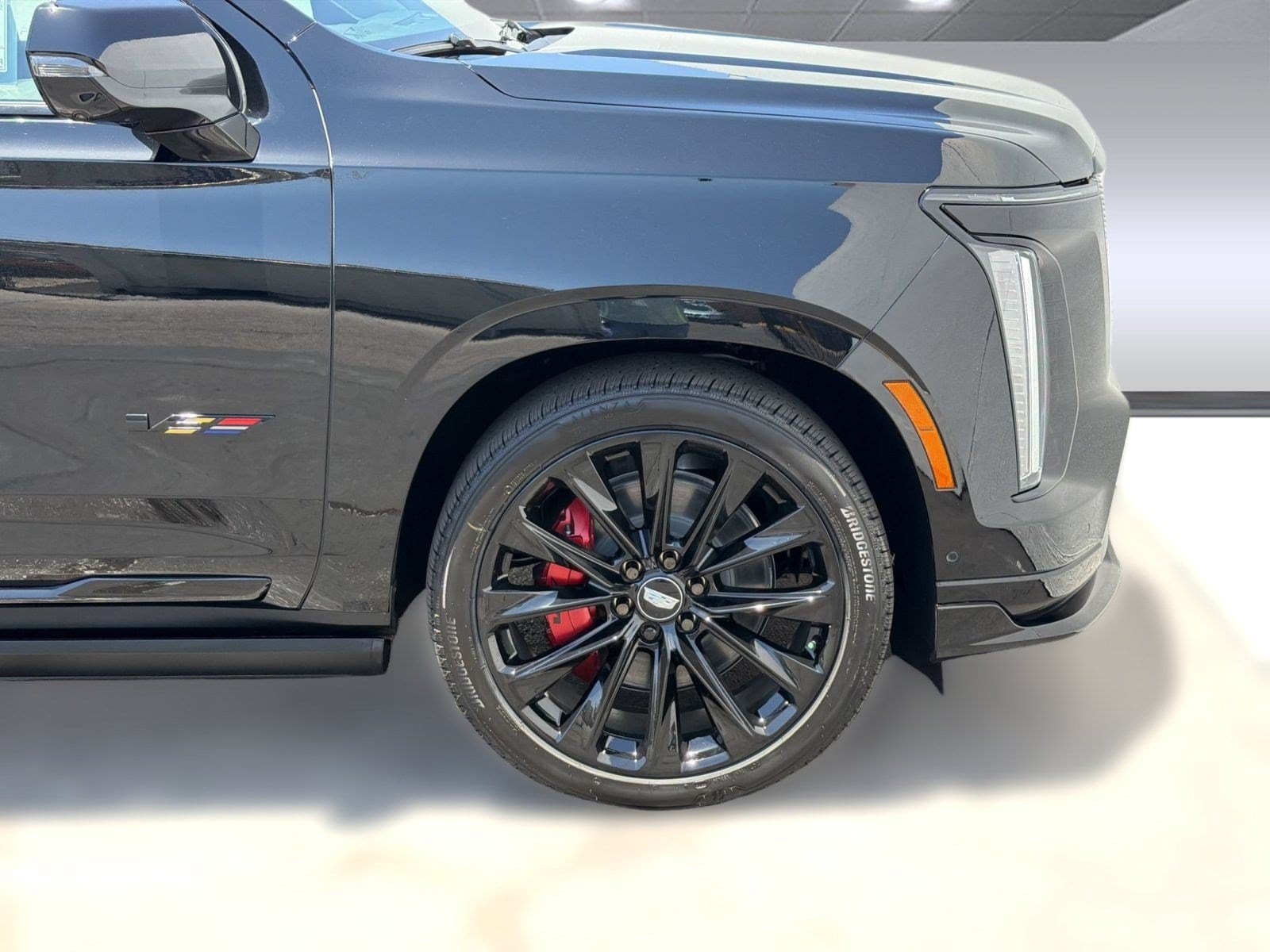 2026 Cadillac Escalade V-Series - Photo 12