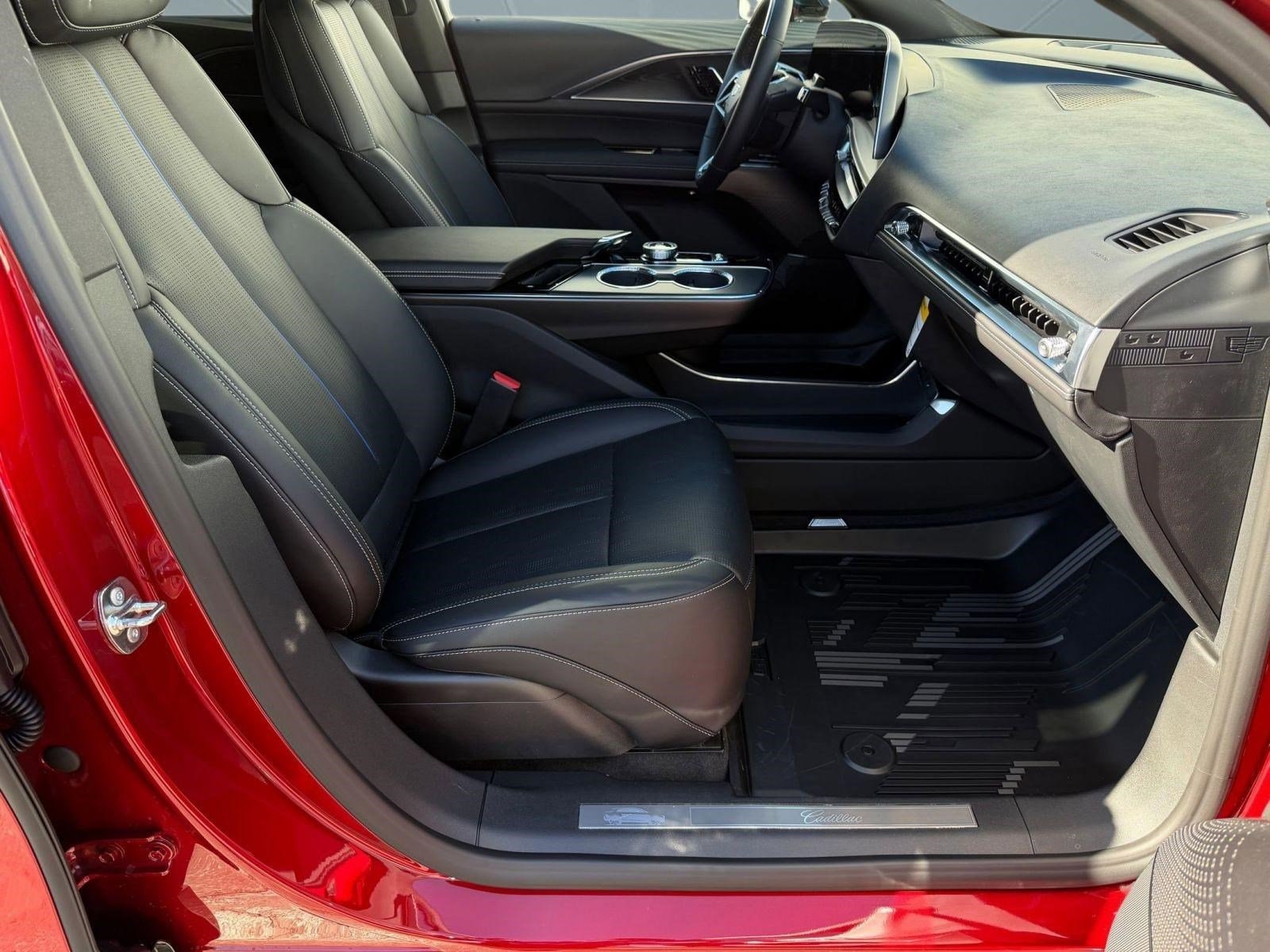 2026 Cadillac LYRIQ Sport - Photo 31
