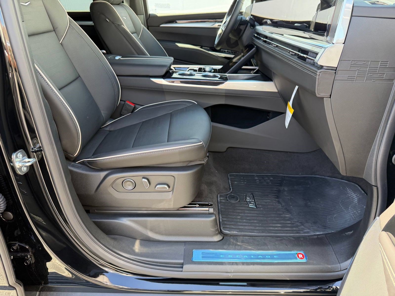 2026 Cadillac Escalade ESV Sport - Photo 25