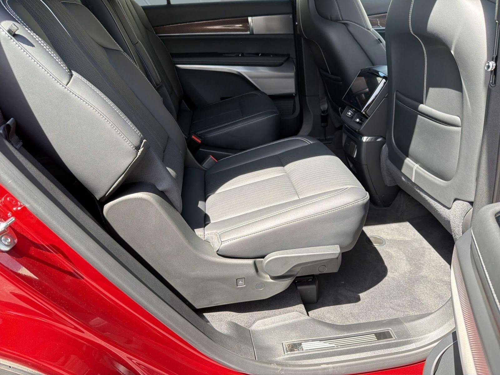 2026 Cadillac VISTIQ Luxury - Photo 28