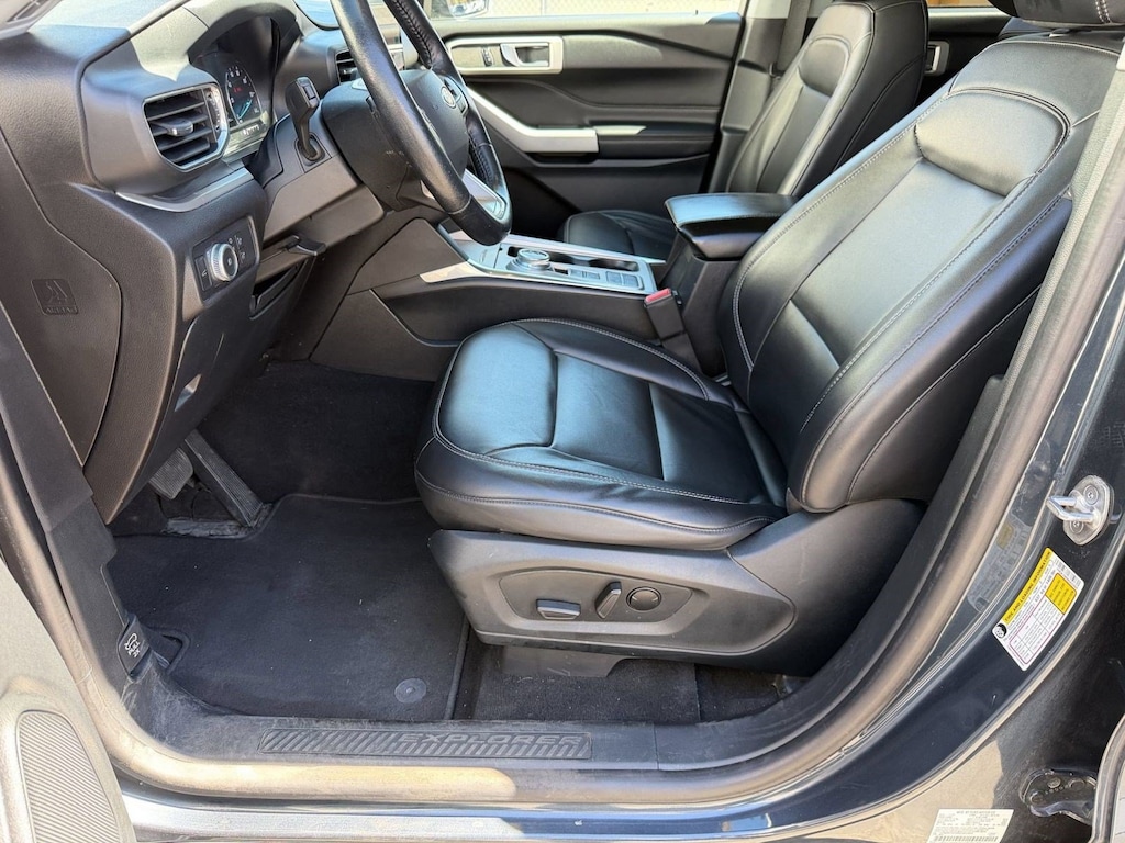 Used 2022 Ford Explorer XLT