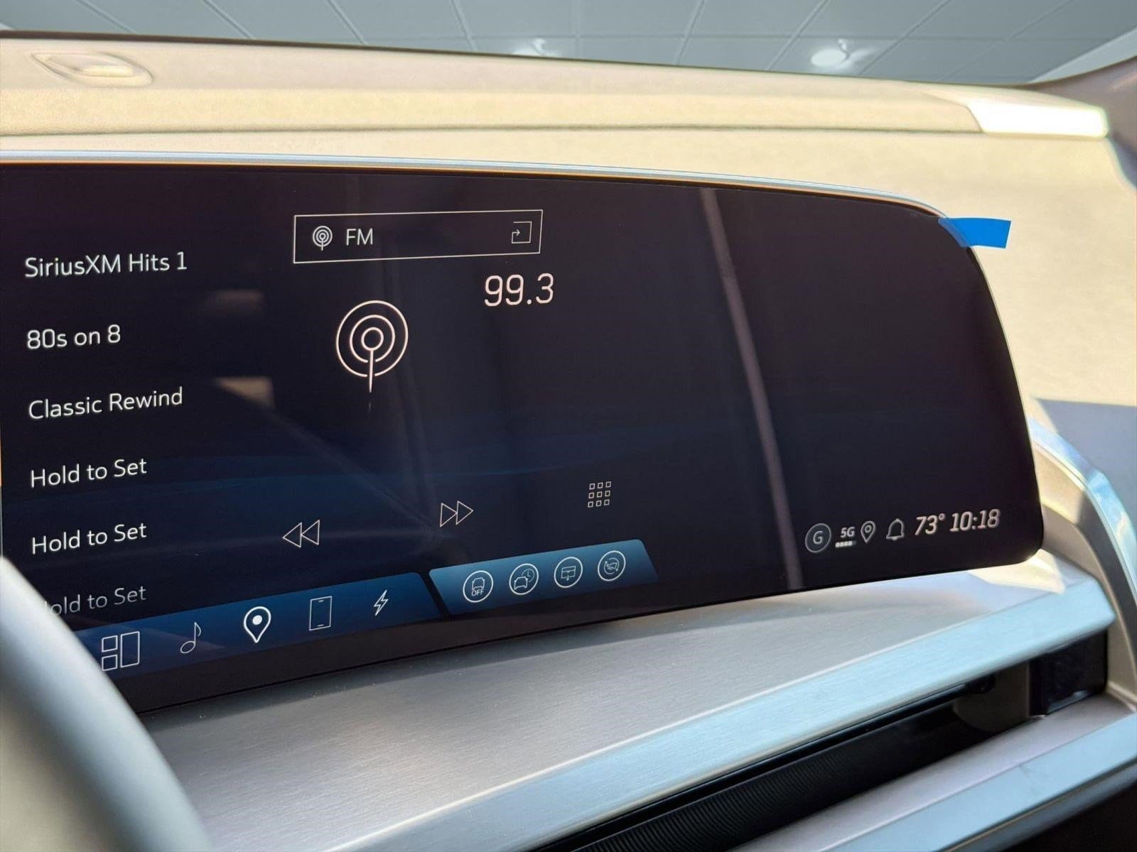 2026 Cadillac VISTIQ Sport - Photo 22