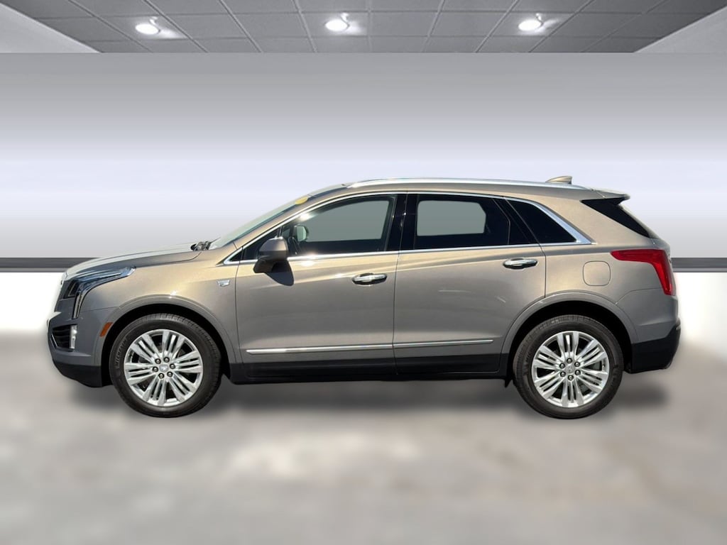Used 2019 CADILLAC XT5 Premium Luxury FWD SUV