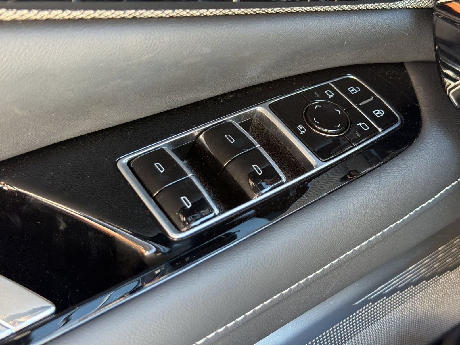 2026 Cadillac OPTIQ Luxury - Photo 13