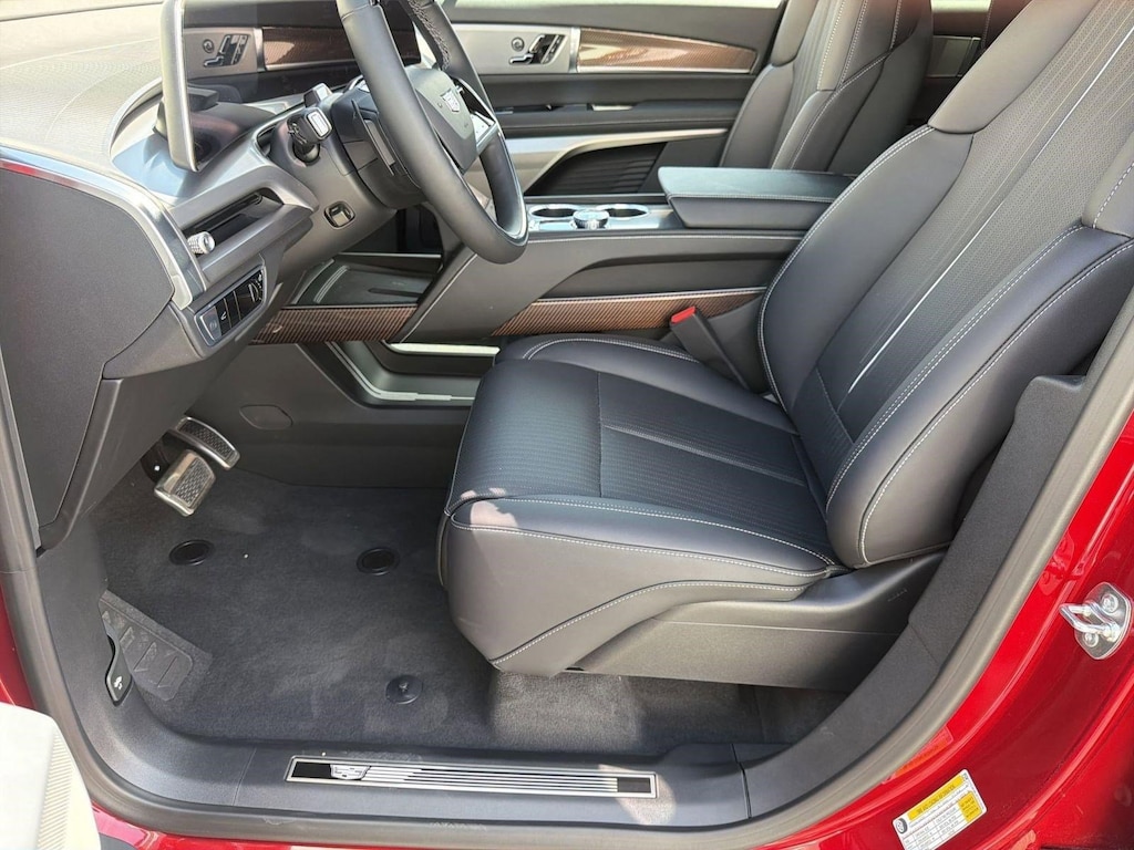 New 2026 CADILLAC VISTIQ Luxury SUV