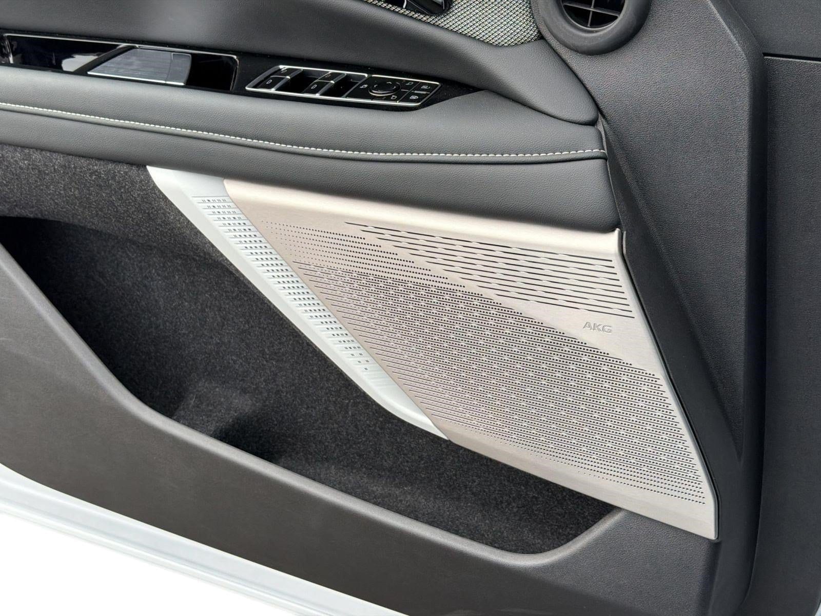 2026 Cadillac OPTIQ Sport - Photo 25