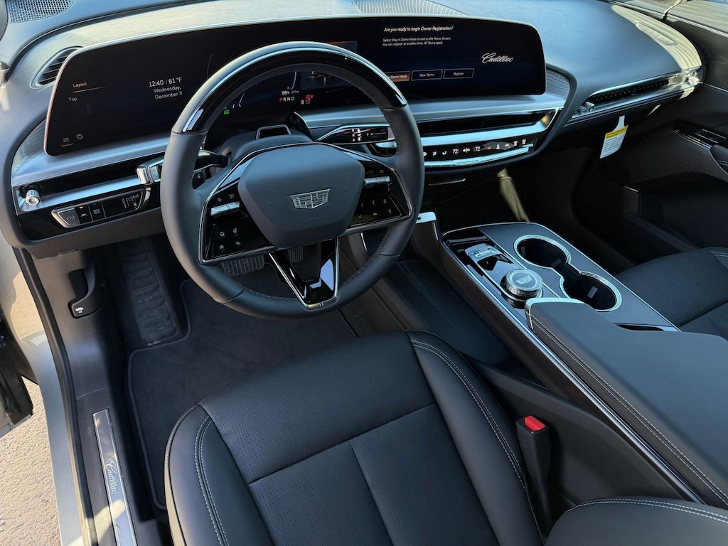 New 2026 CADILLAC LYRIQ Luxury SUV