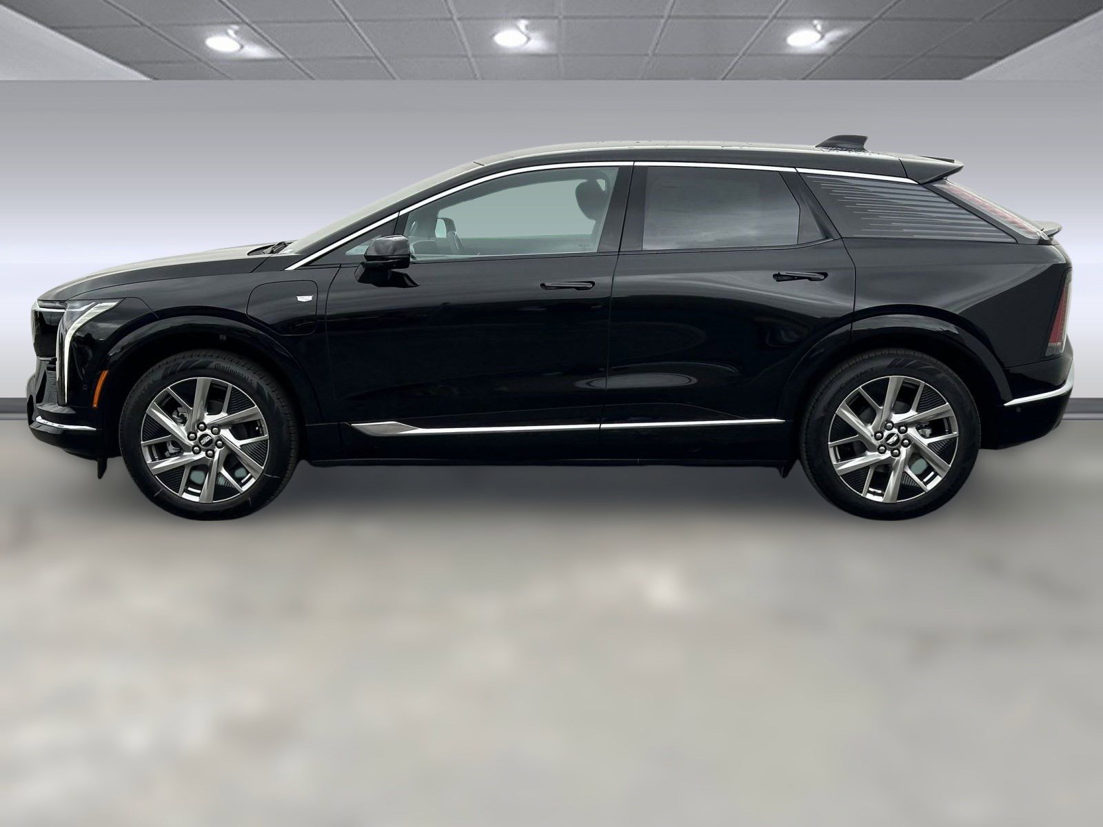 2026 Cadillac Optiq Luxury photo 2