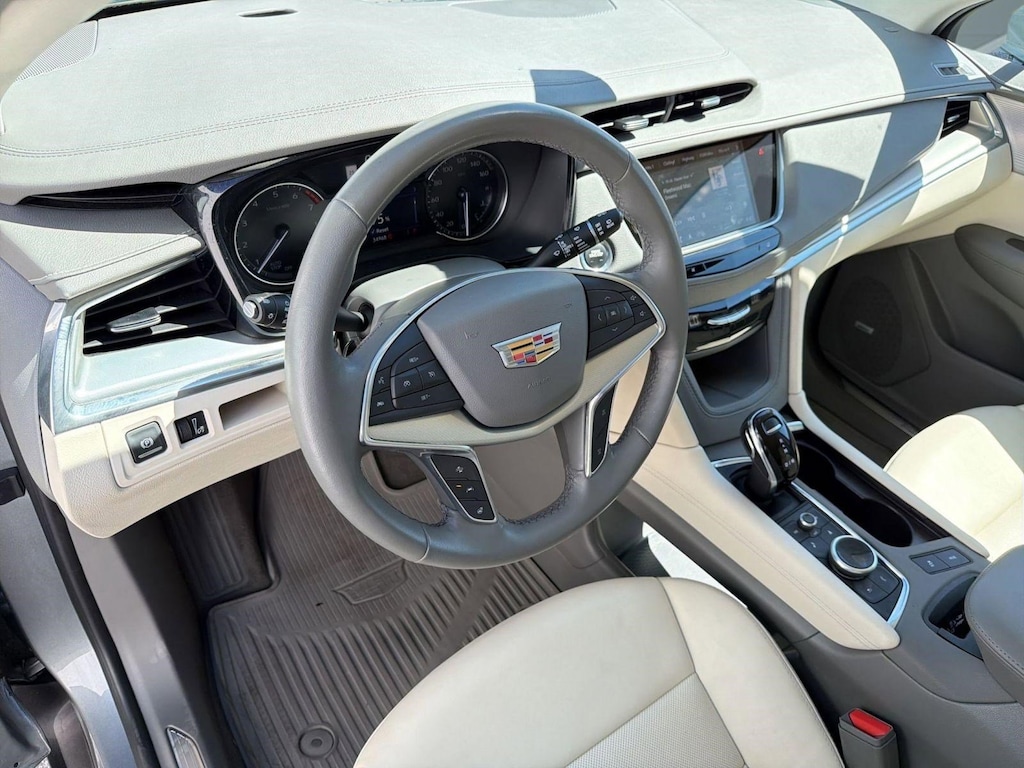 Certified 2023 CADILLAC XT5 Premium Luxury SUV