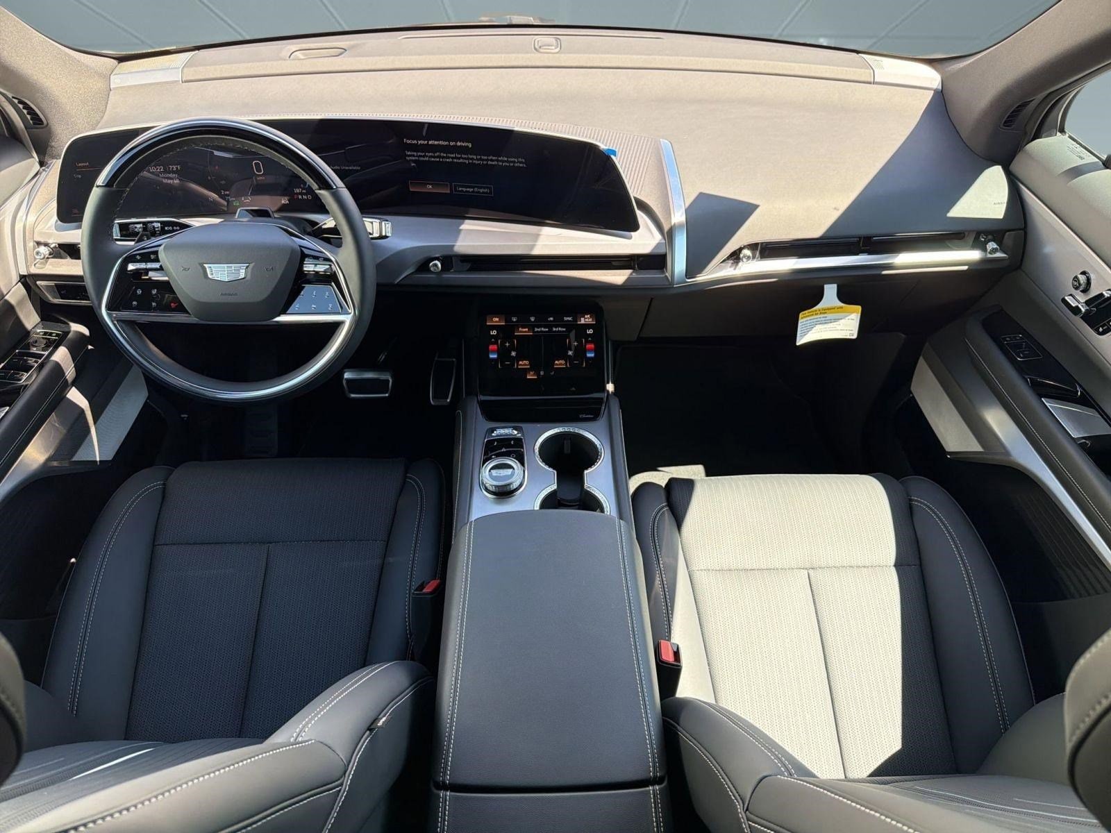 2026 Cadillac VISTIQ Sport - Photo 15