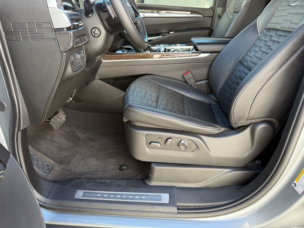 Certified 2025 CADILLAC Escalade Sport Platinum SUV