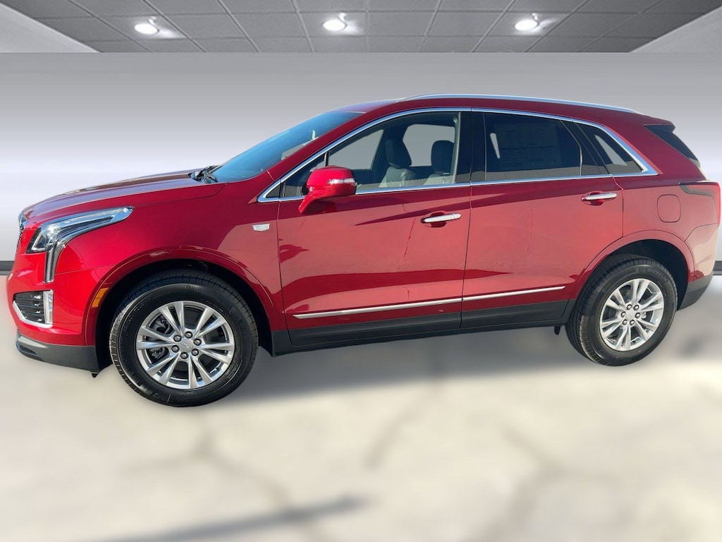 New 2025 CADILLAC XT5 Luxury SUV