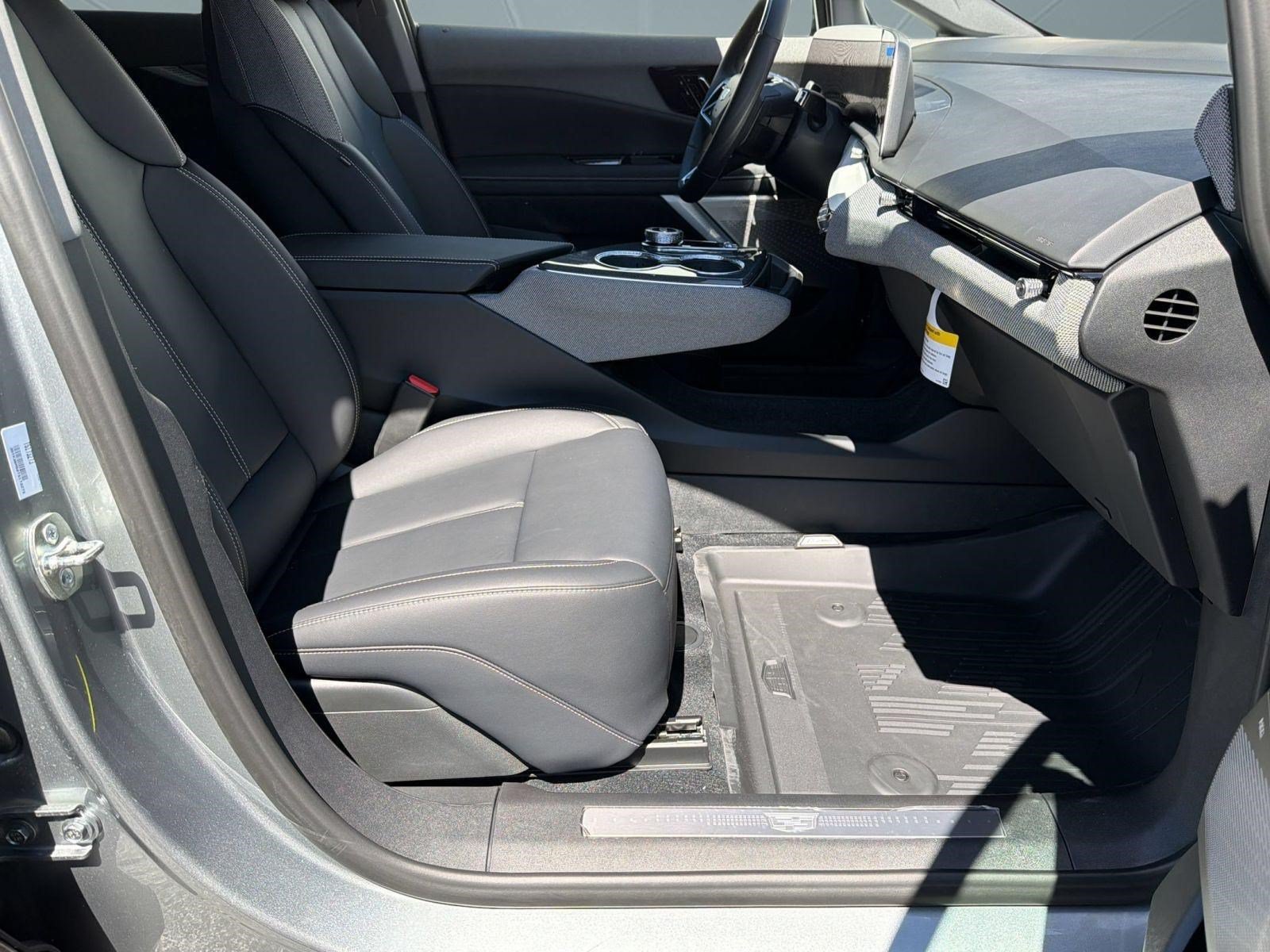 2026 Cadillac OPTIQ Luxury - Photo 22