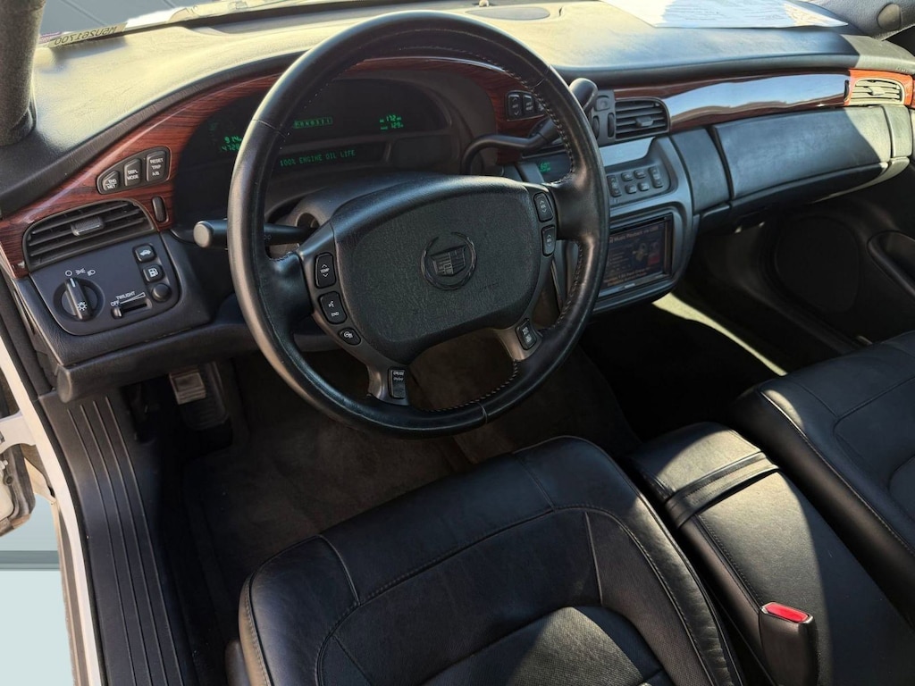 Used 2005 CADILLAC Deville Base Car