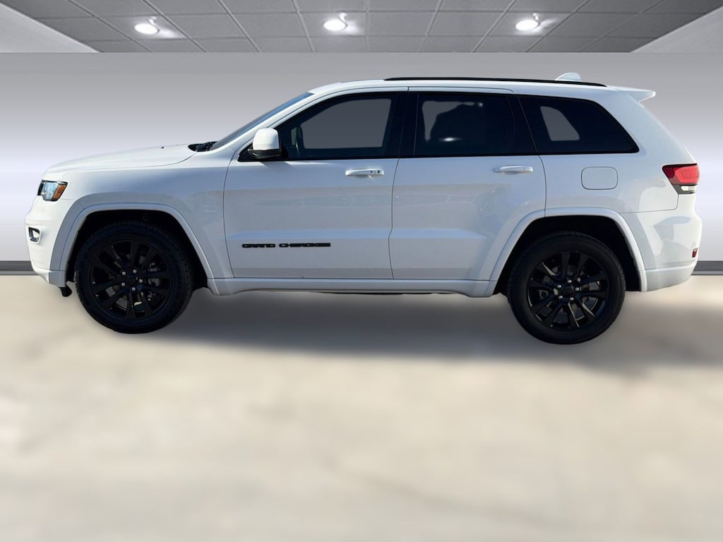 Used 2018 Jeep Grand Cherokee Altitude
