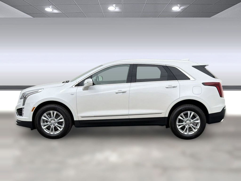New 2026 CADILLAC XT5 Luxury SUV