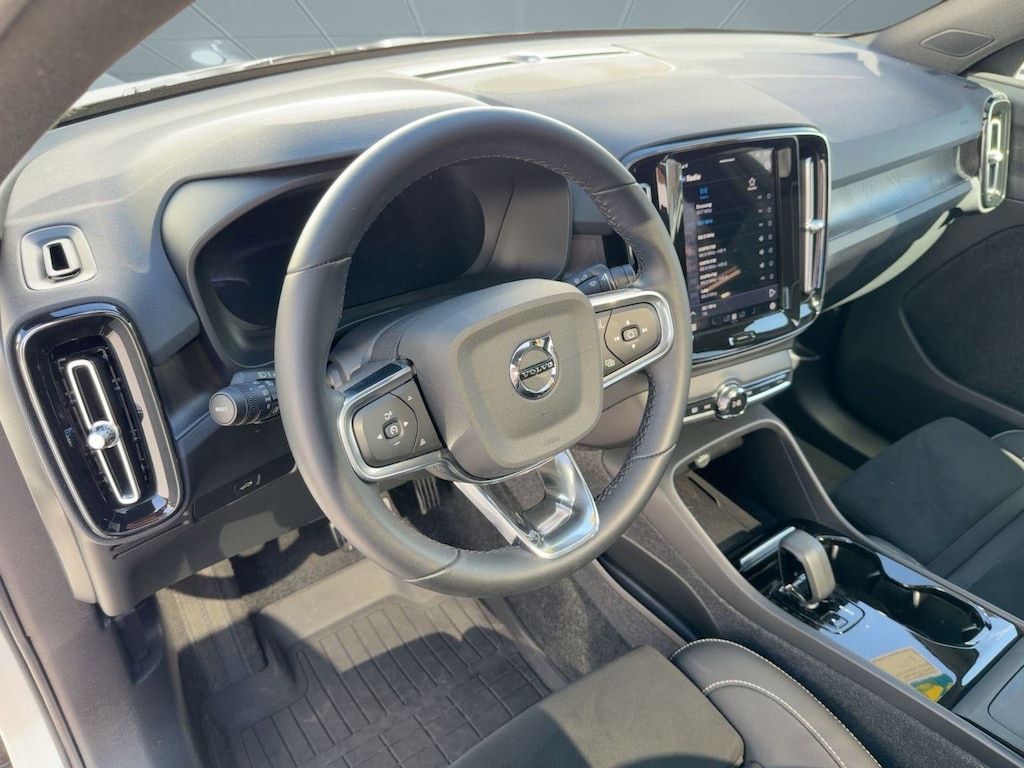 Used 2023 Volvo C40 Recharge Pure Electri Plus