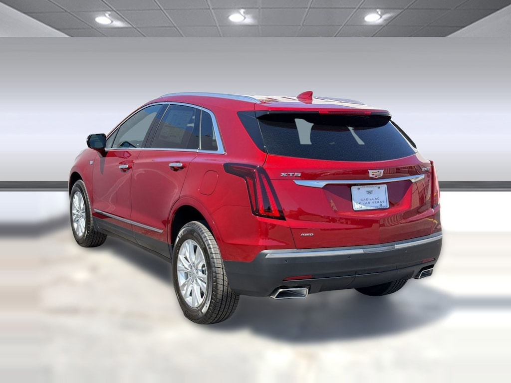 New 2026 CADILLAC XT5 Luxury SUV