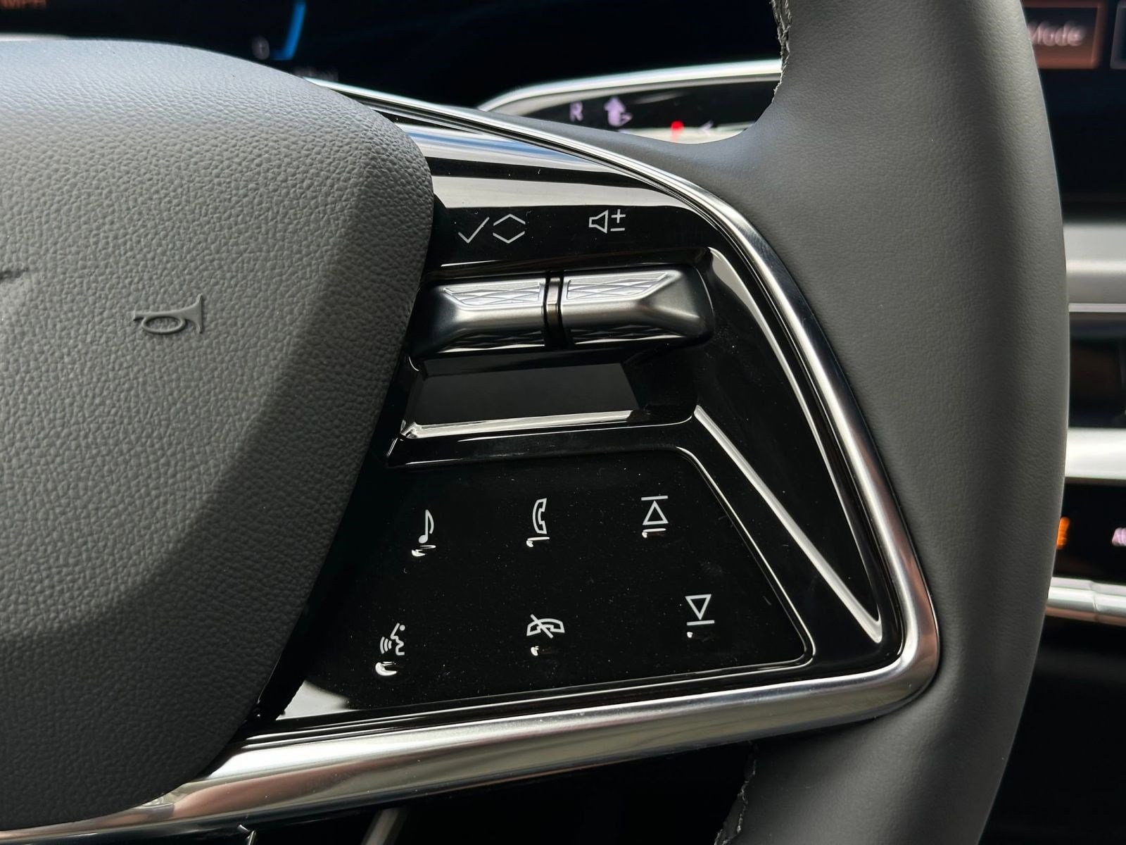 2026 Cadillac LYRIQ Sport - Photo 25