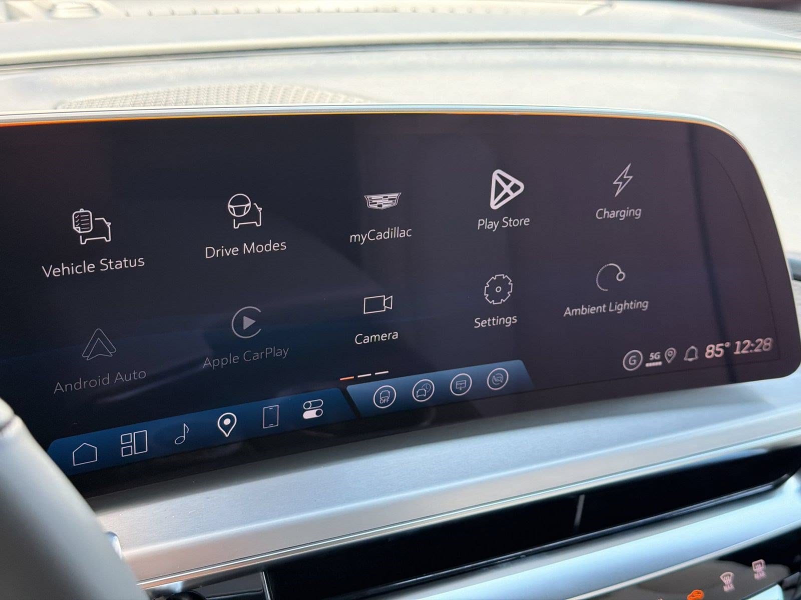2027 Cadillac LYRIQ Sport - Photo 19
