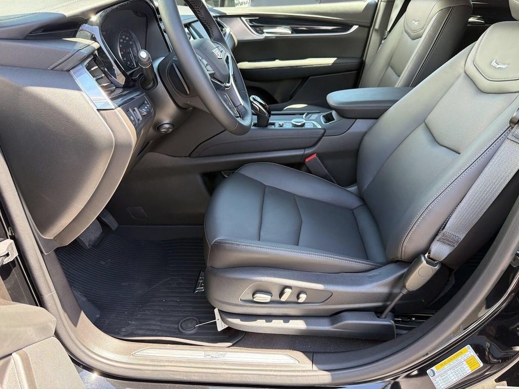New 2026 CADILLAC XT5 Premium Luxury SUV