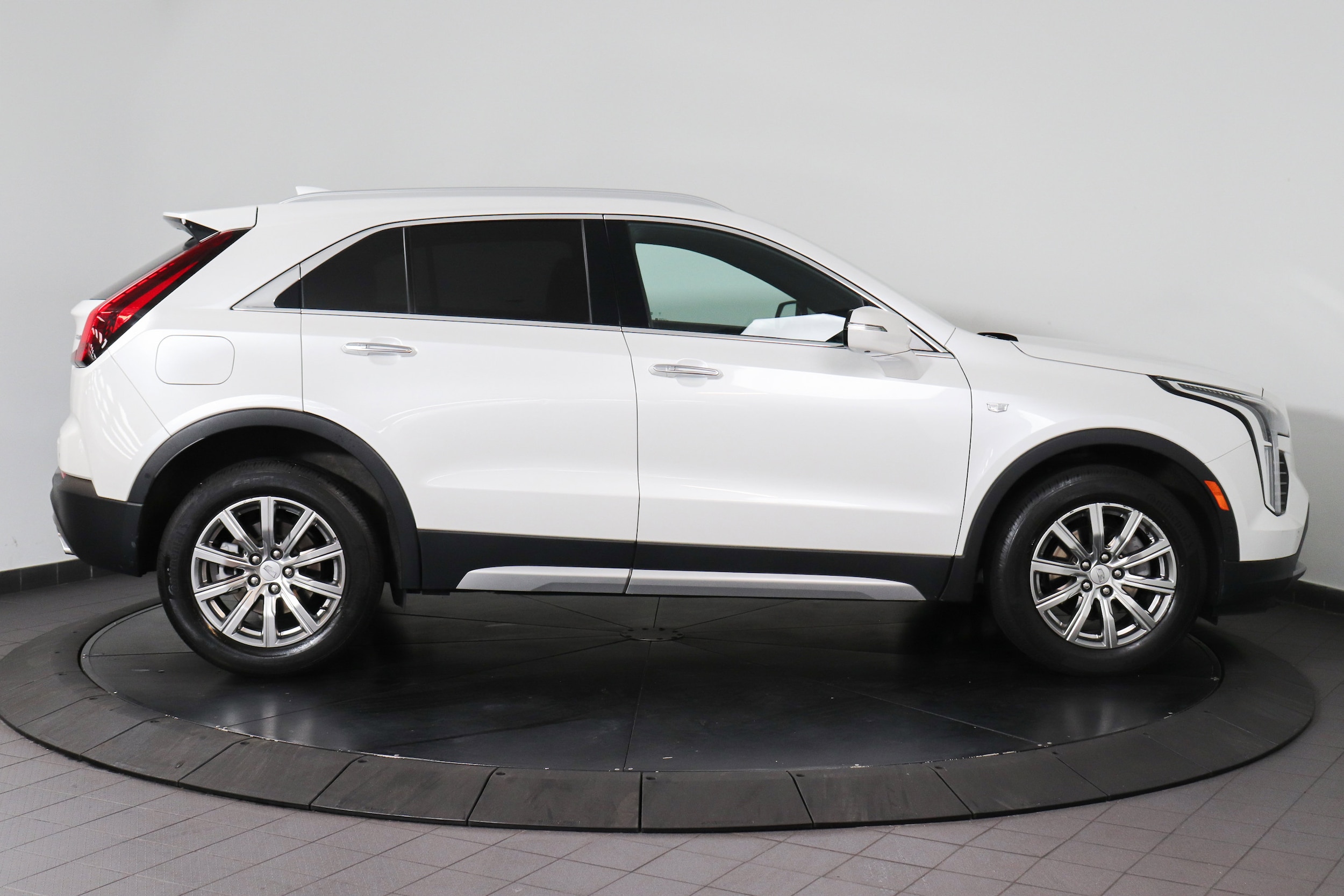 2022 Cadillac XT4 6