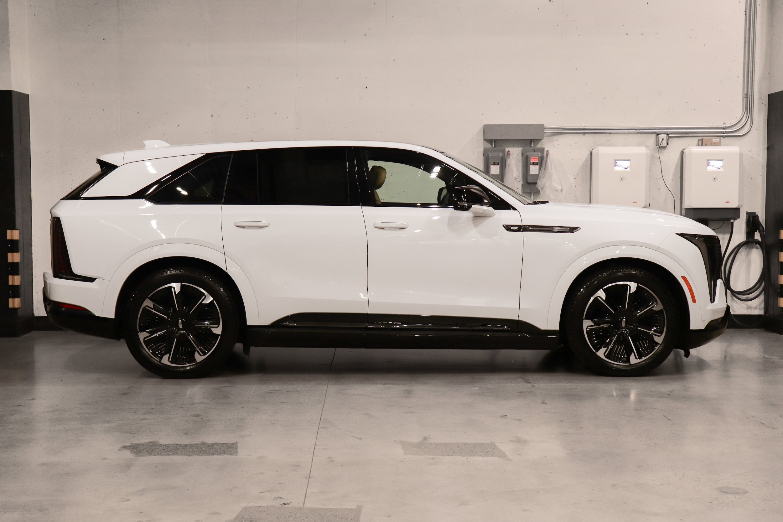 2025 Cadillac Escalade IQ 6