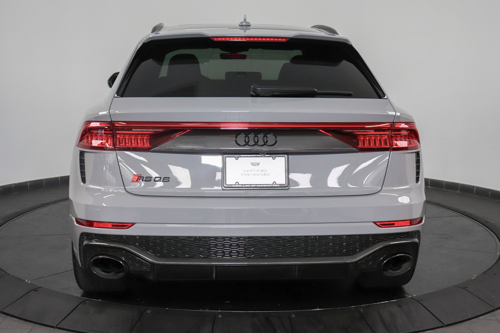 2024 Audi RS Q8 photo 3
