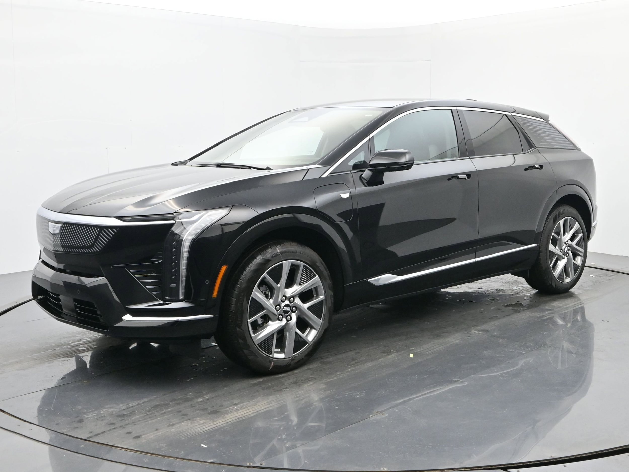 2026 Cadillac Optiq Luxury AWD's photo