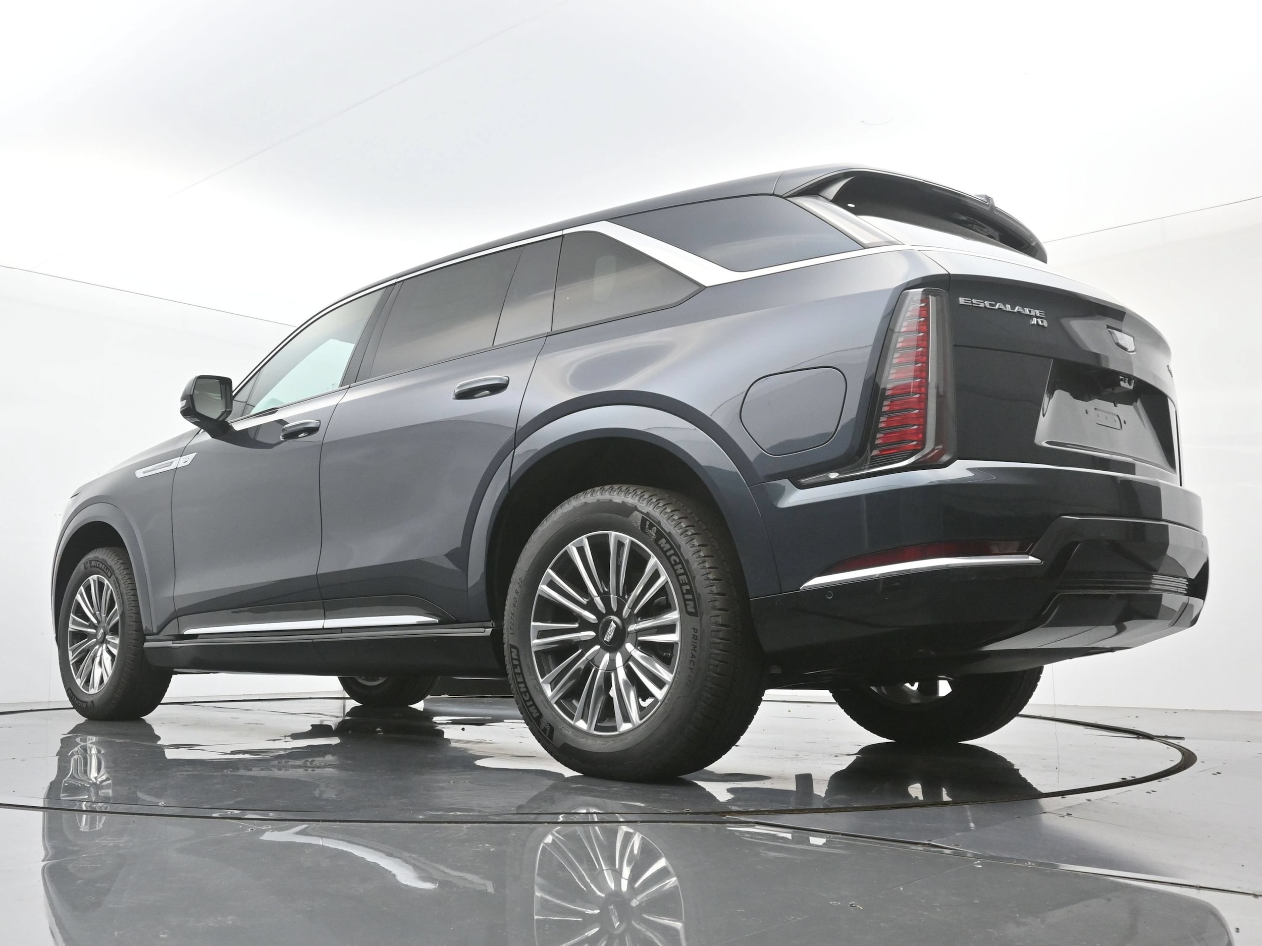 2026 Cadillac Escalade IQ Luxury - Photo 17