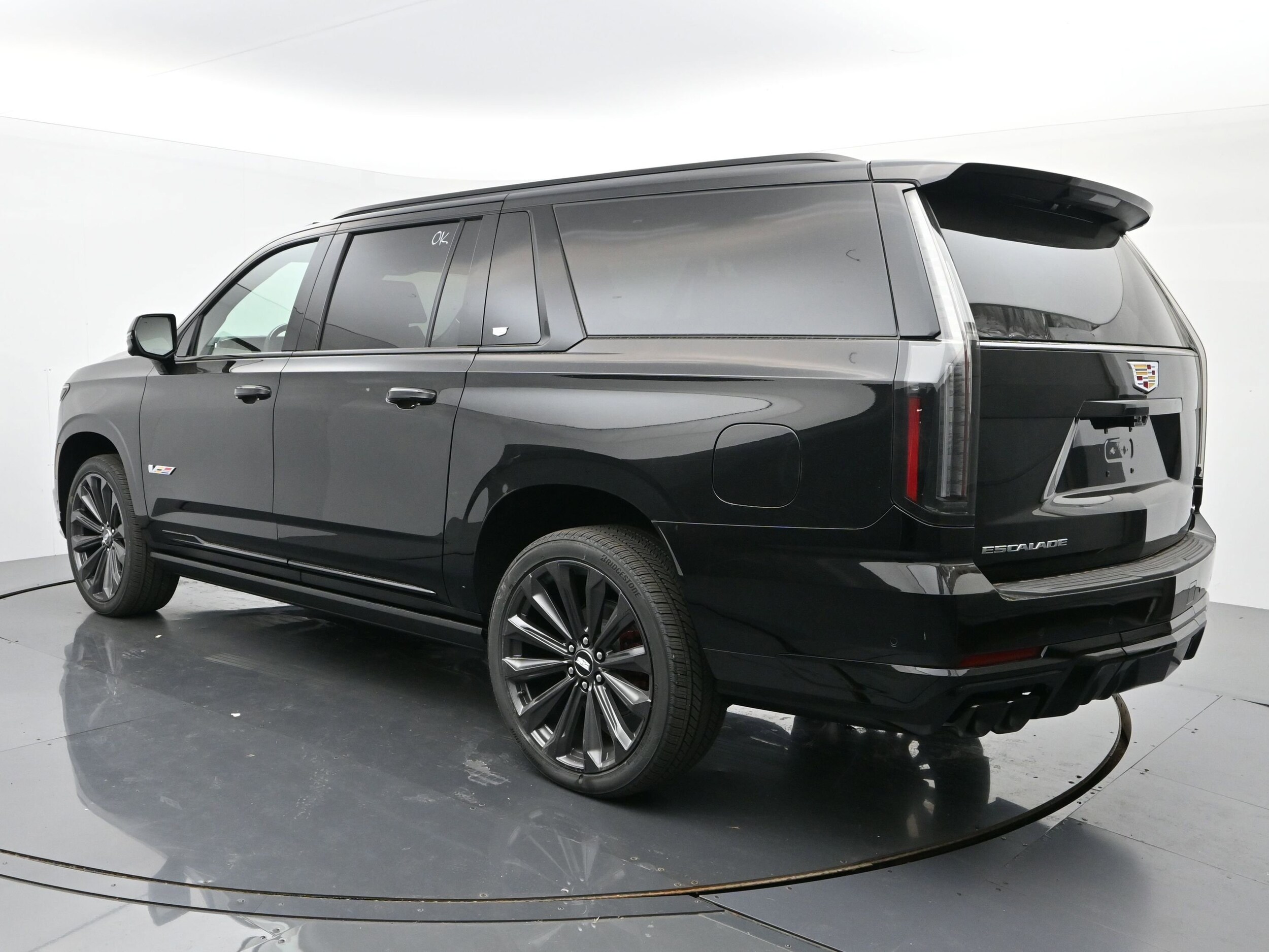 2026 Cadillac Escalade ESV V-Series photo 2