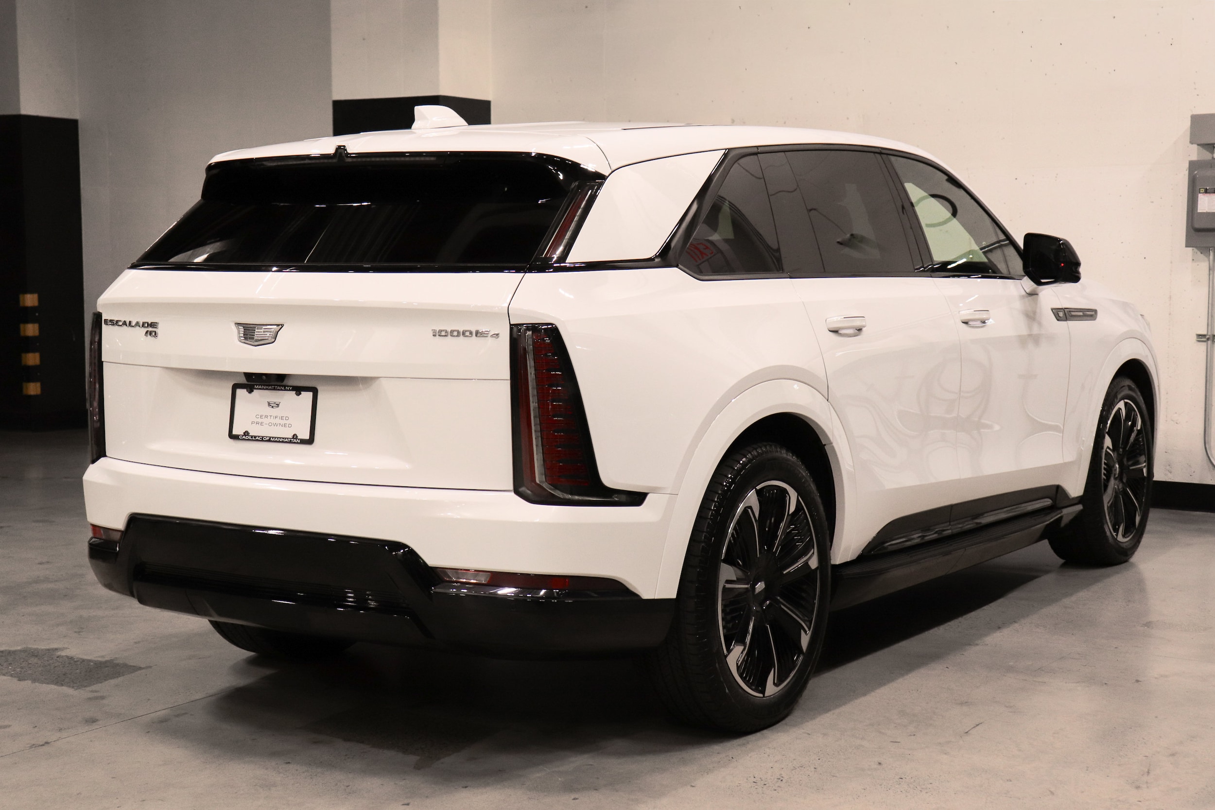 2025 Cadillac Escalade IQ 5