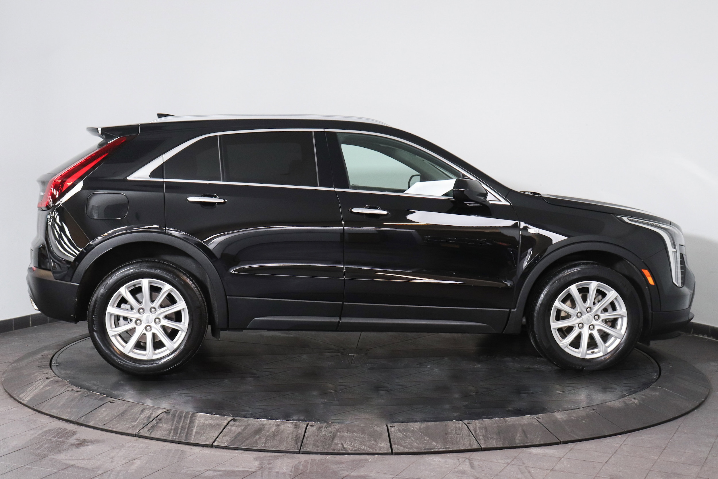 2023 Cadillac XT4 6