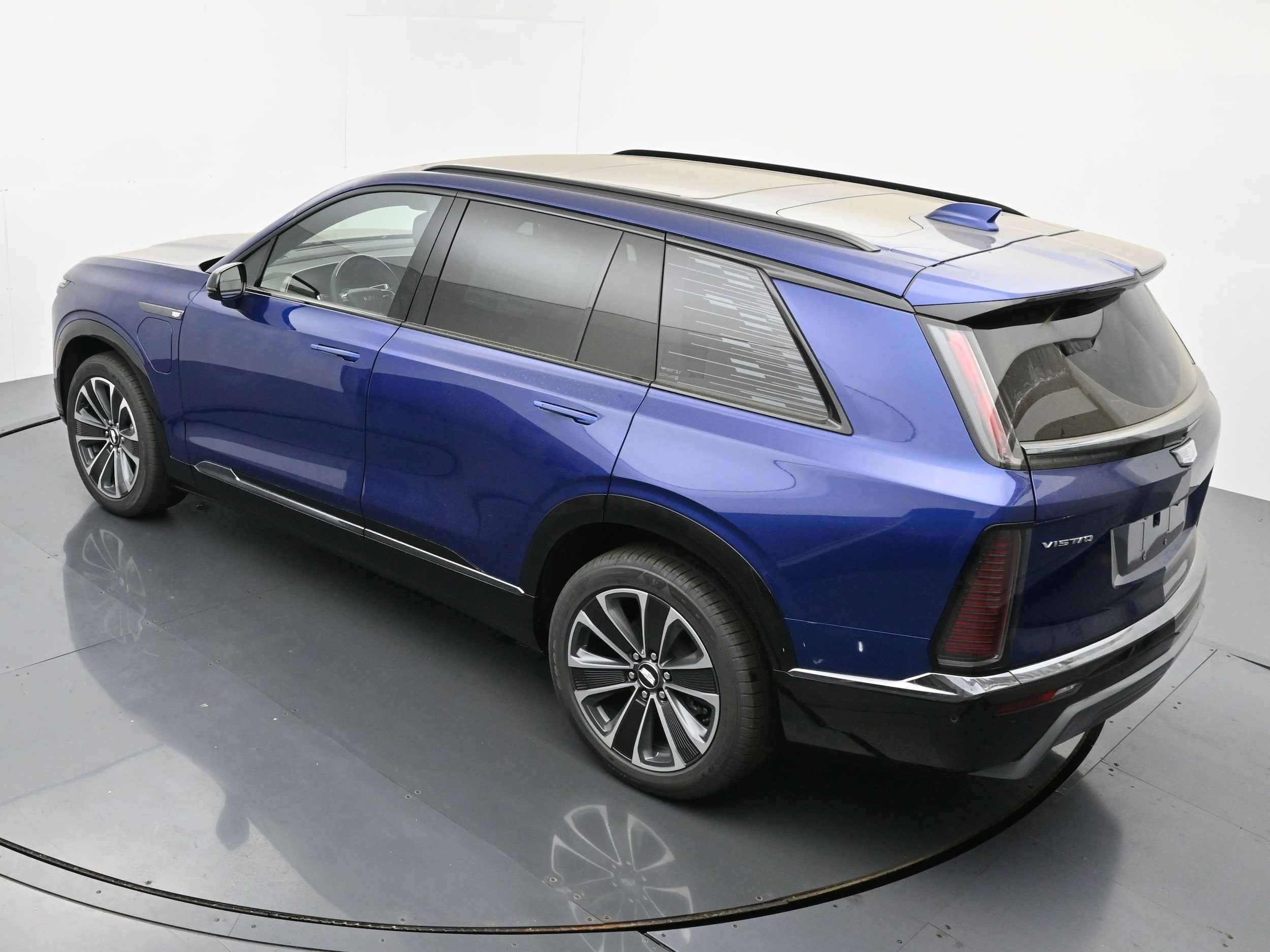 2026 Cadillac VISTIQ Sport - Photo 25