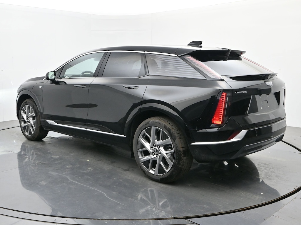 New 2026 CADILLAC OPTIQ Premium Luxury SUV