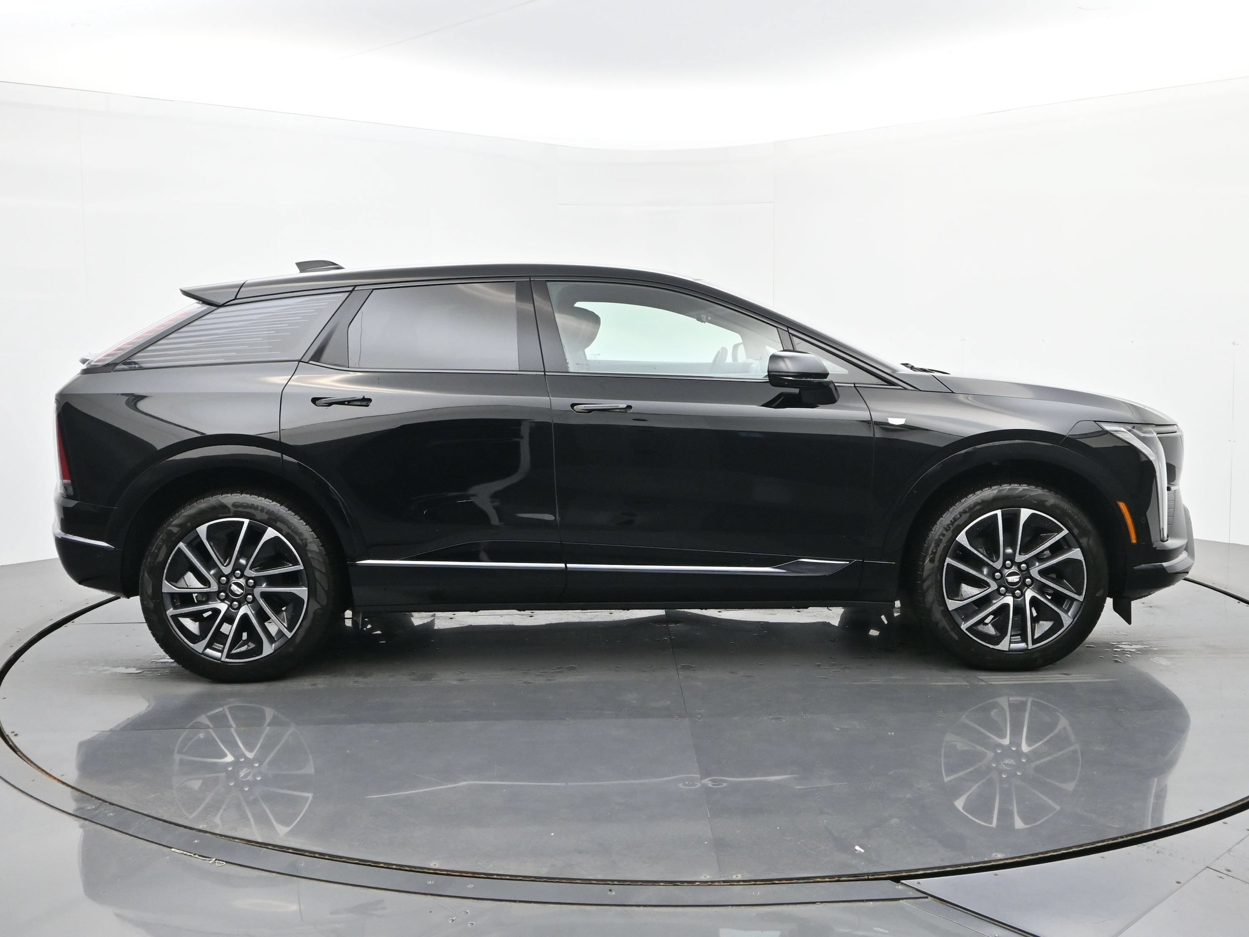 2026 Cadillac OPTIQ Sport - Photo 6