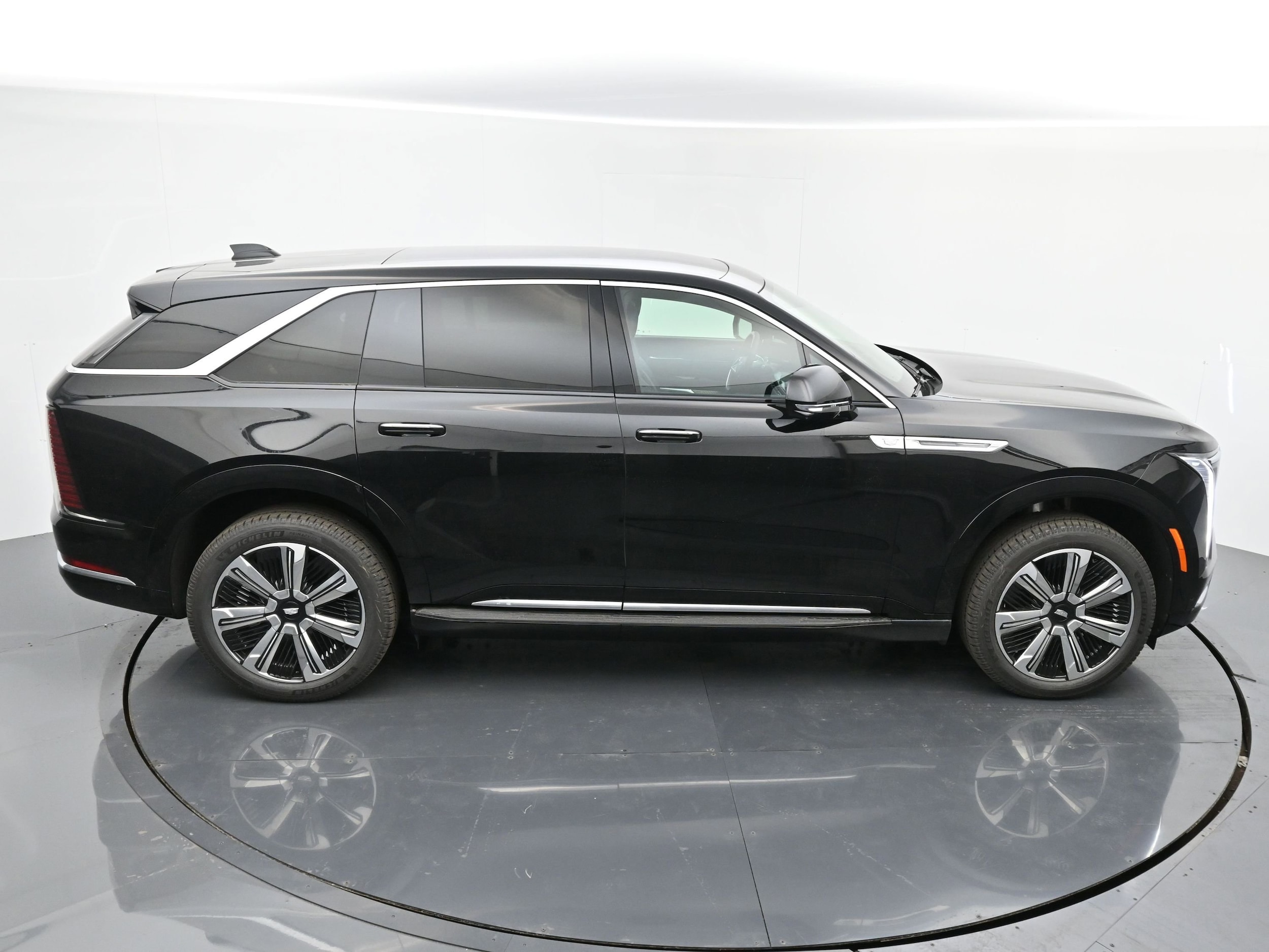 2025 Cadillac Escalade IQ Luxury 2 - Photo 28