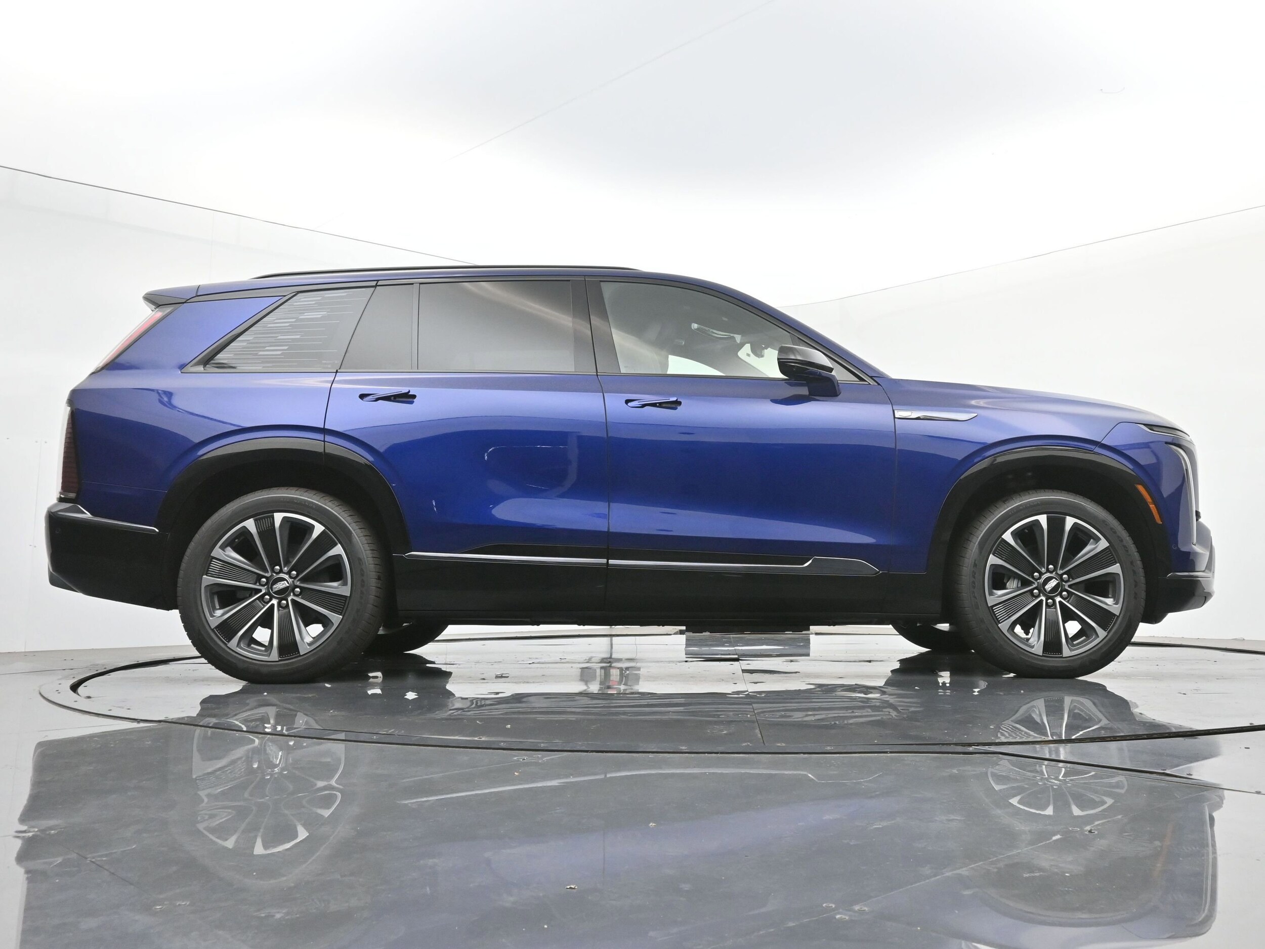 2026 Cadillac VISTIQ Sport - Photo 20